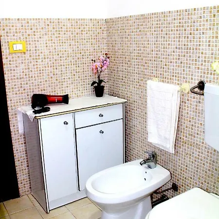Vacanze بيت ضيافة كاستلداتشا